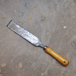 Homemade square chisel