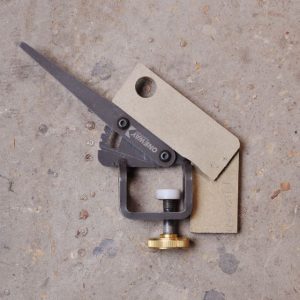 Template to set Varigrind jig angle